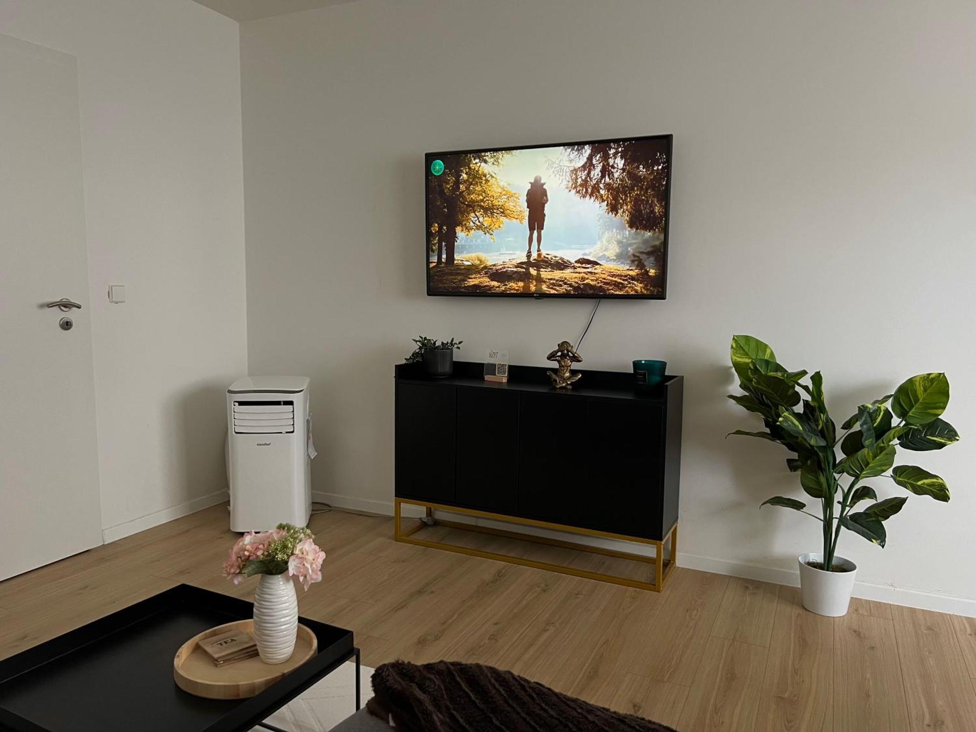 Schoenes Apartment In Hannover Esterno foto